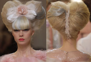 Hair at Chanel Haute Couture Spring 2010 2010-01-26 13:00:11