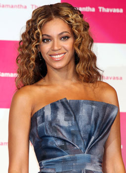 Beyonce Is Vizio Spokesperson During the 2010 Super Bowl