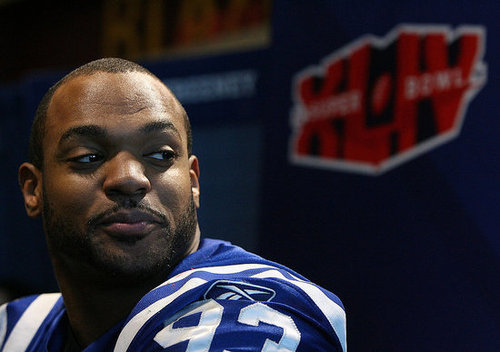 Dwight Freeney From Indianapolis Colts Uses Gadgets and Strict Diet While Training