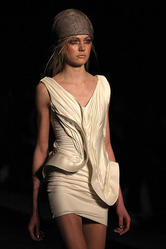 Cushnie et Ochs Expand Their Offering for Fall 2010