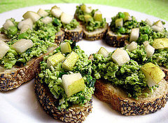 Recipe For Healthy Appetizer Made With Edamame and Pears Recipe For Healthy Appetizer Made With Edamame and Pears