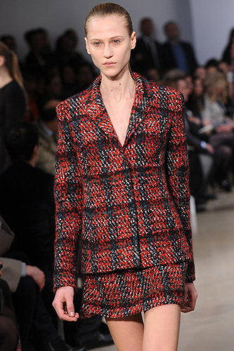 Raf Simons Digs Up '90s Plaids, Sets to Sci Fi Soundtrack for Jil Sander Fall 2010 Raf Simons Digs Up '90s Plaids, Sets to Sci Fi Soundtrack for Jil Sander Fall 2010