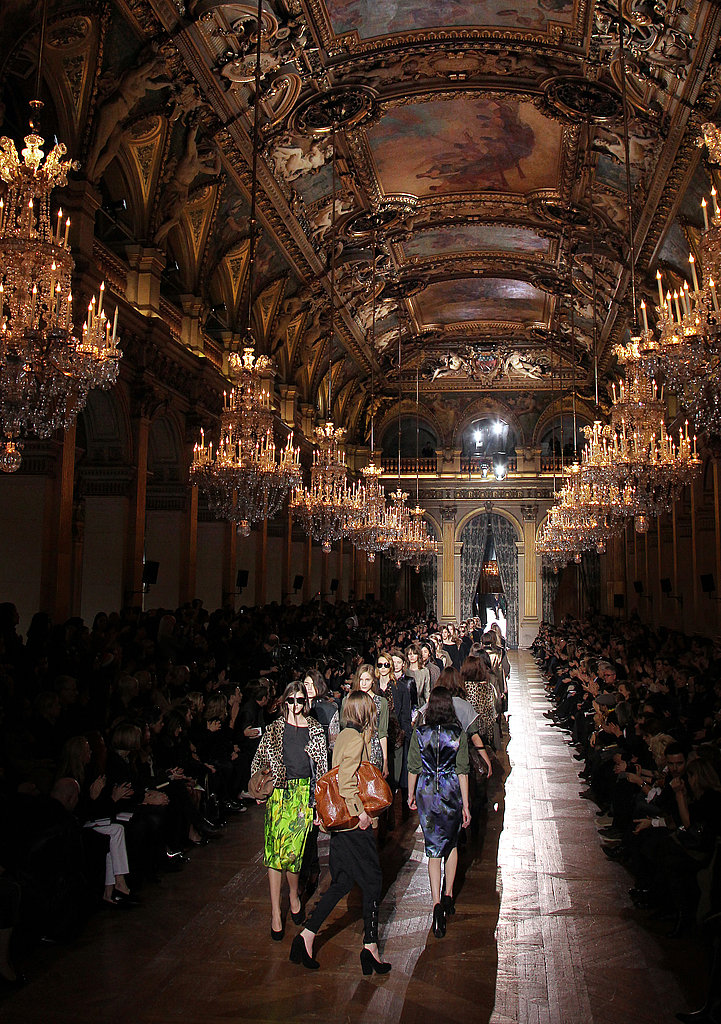 Dries van Noten Sends Fall 2010 Guests Through Airport-Like Security Pre-Show Dries van Noten Sends Fall 2010 Guests Through Airport-Like Security Pre-Show