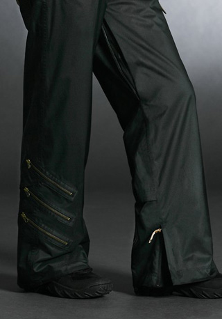 Gretchen Bleiler Profile Lite Pant, black ($200) Gretchen Bleiler Profile Lite Pant, black ($200)