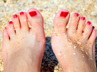 Red Nail Polish Tips