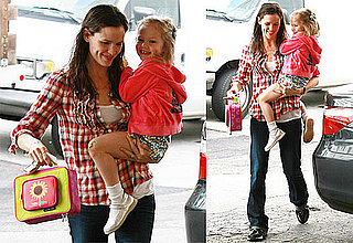 Photos of Jennifer Garner and Violet Affleck on Their Way to School in Los Angeles