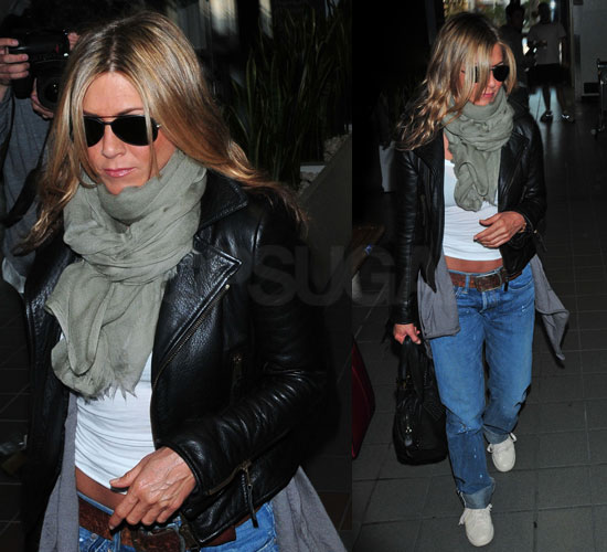 Photos of Jennifer Aniston at LAX Photos of Jennifer Aniston at LAX