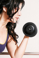 Does Lifting Heavy Weights Make You Bulky? Does Lifting Heavy Weights Make You Bulky?
