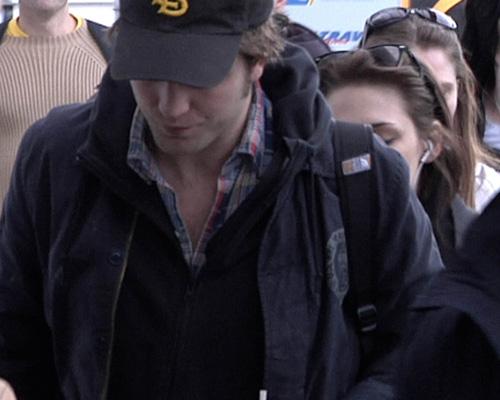 Robert Pattinson and Kristen Stewart: Budapest Jet Setters