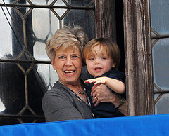 Knox Returns to the Balcony with Grandma Pitt 