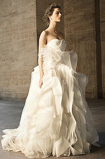 Vera Wang David's Bridal Wedding Dresses 2010-04-20 10:00:22