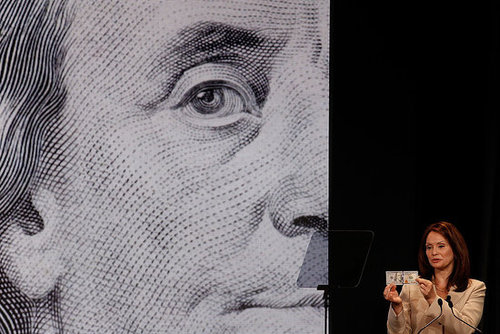 Pictures of the New $100 Bill