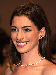 How to Get Anne Hathaway's Hair Color
