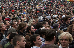 How Many Facebook Friends Are Too Many? How Many Facebook Friends Are Too Many?