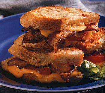 Grilled Cheddar, Tomato, and Bacon Sandwich Recipe