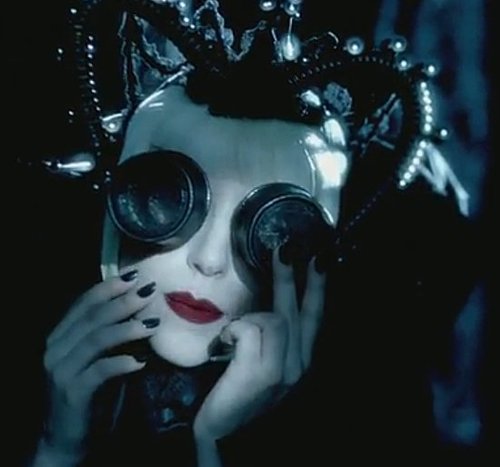 Gaga vision! These lace-lens goggles make the singer look like a queen bee.
Gaga vision! These lace-lens goggles make the singer look like a queen bee.