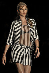 Gisele Bundchen's Weight Loss Secret Was Exercising During Pregnancy