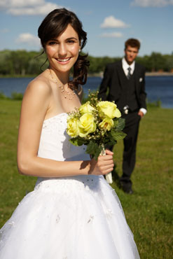 How to Look Good in Wedding Photos 2010-06-24 06:00:11