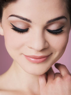 How to Do Winged Eyeliner 2010-08-19 08:00:16