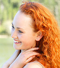 An Easy Hairstyle For Curly Hair