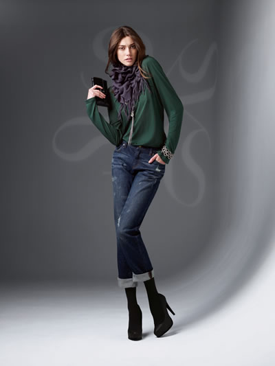 Simply Vera Vera Wang Fall 2010 Collection 2010-08-12 09:00:22