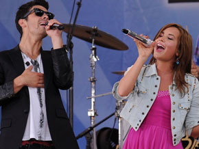 Demi Lovato se arrepende de namoro com Joe Jonas ter se tornado público