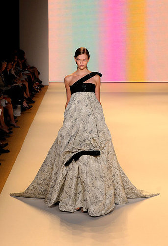 2011 Spring New York Fashion Week: Carolina Herrera 2011 Spring New York Fashion Week: Carolina Herrera