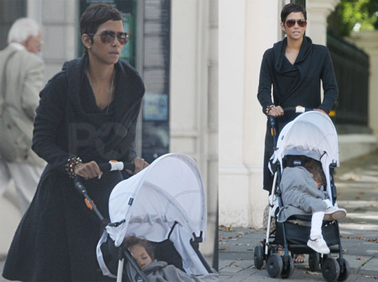 Pictures of Halle Berry and Nahla Pictures of Halle Berry and Nahla