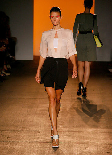 Spring 2011 New York Fashion Week: Yigal Azrouël 2010-09-14 20:59:17