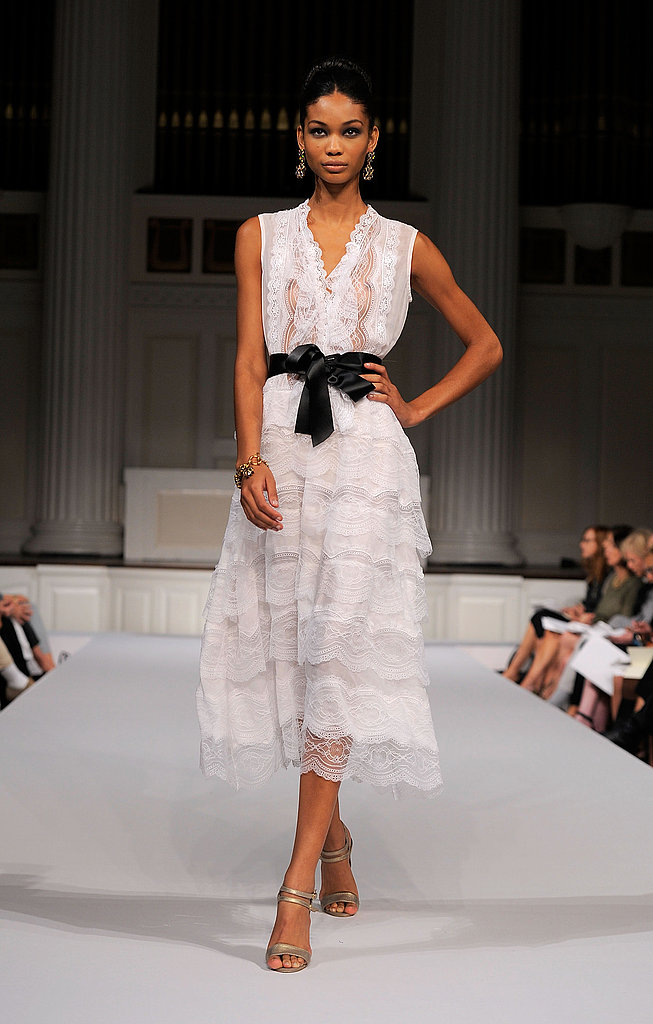 Spring 2011 New York Fashion Week: Oscar De La Renta 2010-09-17 10:22:48 Spring 2011 New York Fashion Week: Oscar De La Renta 2010-09-17 10:22:48