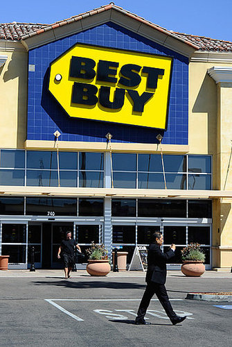 October Free Phone Fridays From Best Buy