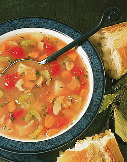 Fast & Easy Recipe For Classic Manhattan Clam Chowder