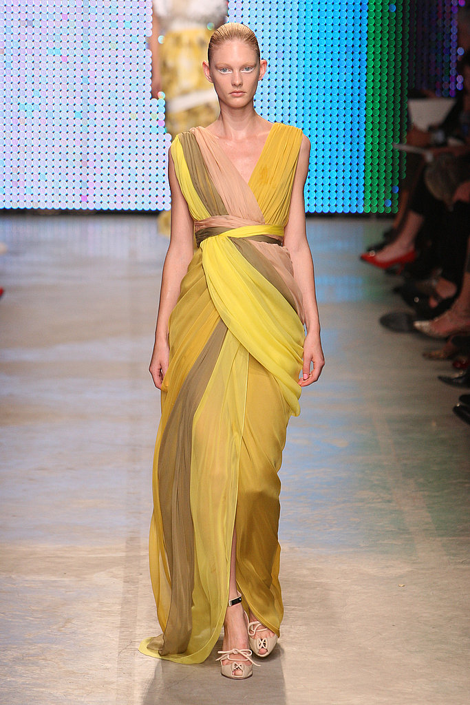 Spring 2011 Paris Fashion Week: Giambattista Valli Spring 2011 Paris Fashion Week: Giambattista Valli