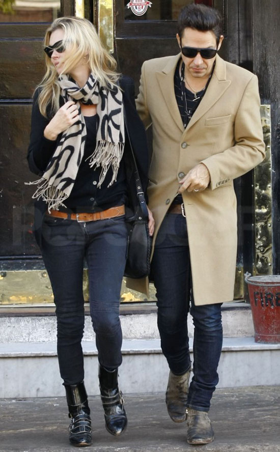 Pictures of Kate Moss and Jamie Hince Pictures of Kate Moss and Jamie Hince