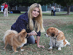 Mischa Barton Poses With Charlie and Ziggy Mischa Barton Poses With Charlie and Ziggy