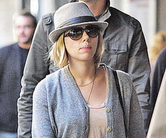 New Pictures of Scarlett Johansson's New Shorter, Blonder Haircut New Pictures of Scarlett Johansson's New Shorter, Blonder Haircut