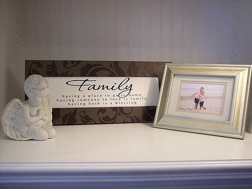 Angel and Family Vignette