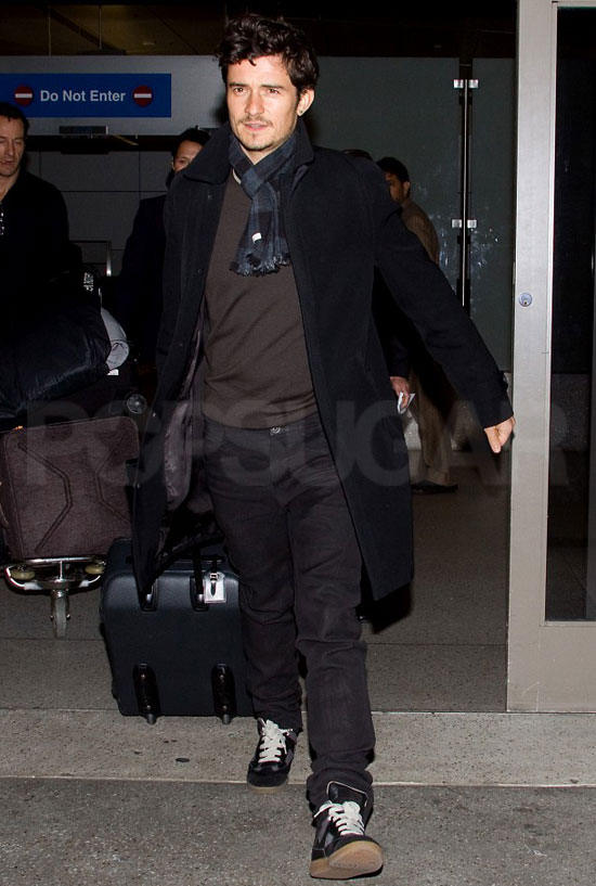 Pictures of Orlando Bloom at LAX Pictures of Orlando Bloom at LAX