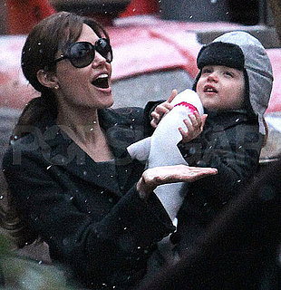 Pictures of Angelina Jolie and Knox at the Paris Aquarium