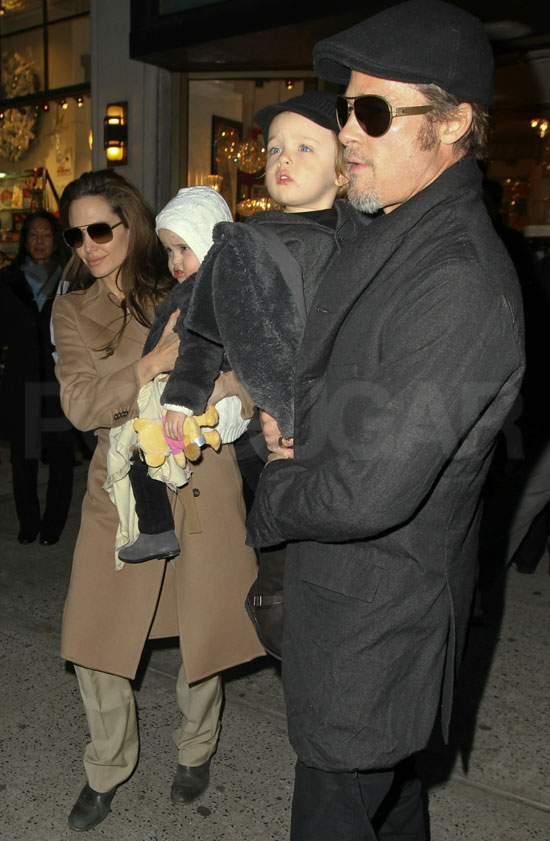 Pictures of Knox and Vivienne Jolie-Pitt Pictures of Knox and Vivienne Jolie-Pitt
