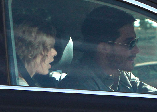 Photos of Taylor Swift and Jake Gyllenhaal
