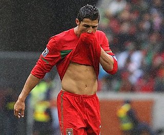 Trending on Tres: Winter Love and a Summer of Shirtless Soccer Stars!