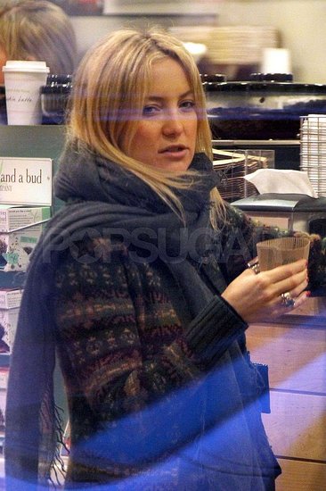 Pictures of Kate Hudson and Goldie Hawn Vacationing in Aspen Pictures of Kate Hudson and Goldie Hawn Vacationing in Aspen