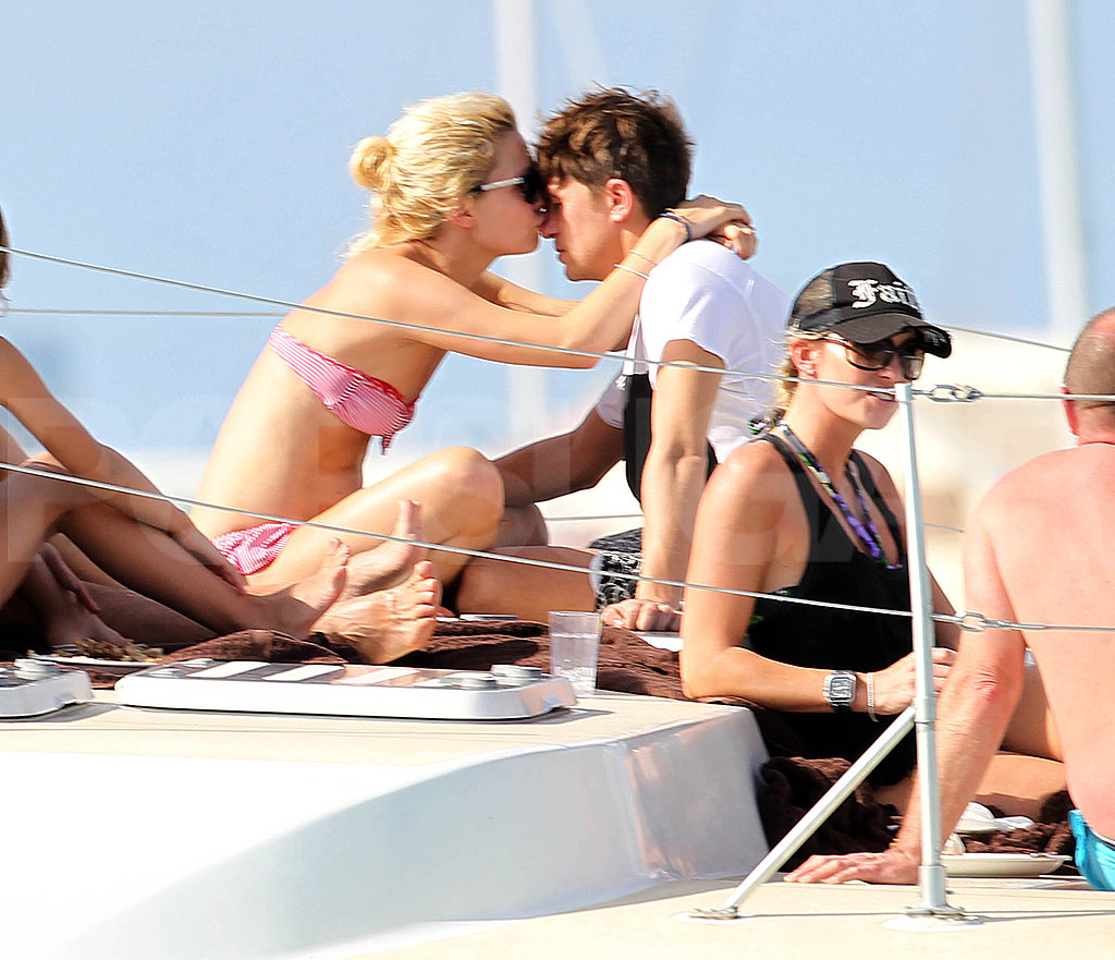 Mark Owen and Wife Emma Kiss Among Friends in Barbados Mark Owen and Wife Emma Kiss Among Friends in Barbados