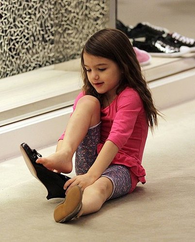 Pictures of Suri Cruise Trying On High Heels With Katie Holmes in Canada