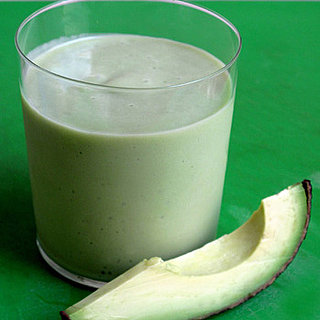 Healthy, Fast Avocado & Pear Smoothie Recipe