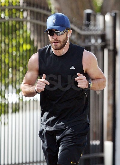 Jake Gyllenhaal Gets In Golden Globes Shape With a Muscle-Bound Tank Top Run Jake Gyllenhaal Gets In Golden Globes Shape With a Muscle-Bound Tank Top Run