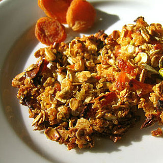 Recipe For Granola Bar Cookie With Quinoa, Apricots, and Nuts