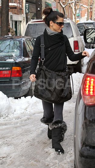 Sandra Bullock Steps Out in NYC While Award Season Rolls On Sandra Bullock Steps Out in NYC While Award Season Rolls On