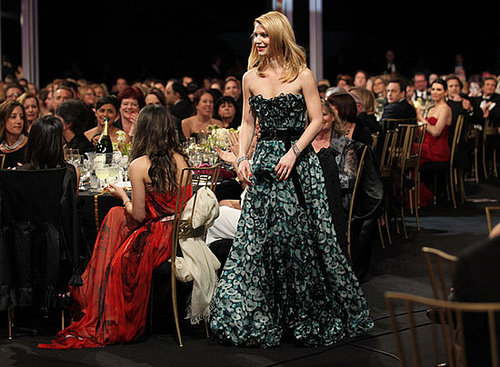 Claire Danes looked great on the red carpet, but her Louis Vuitton moved so right when she went up to receive her award.
Claire Danes looked great on the red carpet, but her Louis Vuitton moved so right when she went up to receive her award.